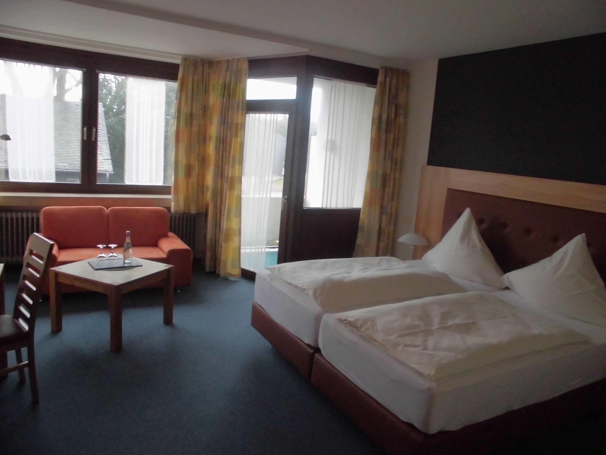 Hotel Roeb Nideggen Zewnętrze zdjęcie